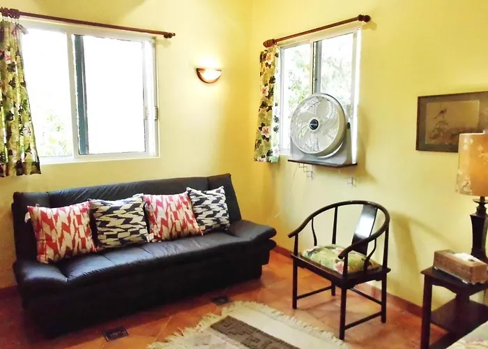 Casa Gatos Apartment *